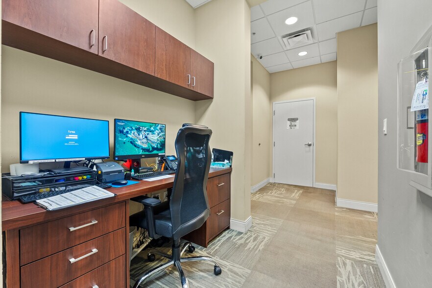 More Photos Of 6705 S Red Rd, Coral Gables Office Residential For Lease