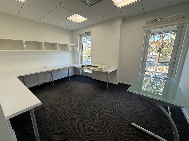 More Photos Of 1348-1358 Fruitville Rd, Sarasota Office Residential For Lease