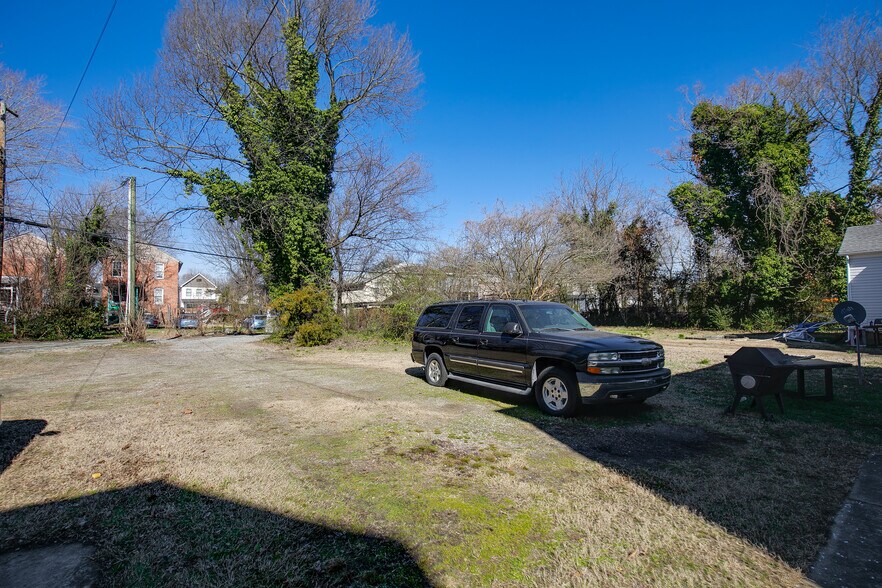 More Photos Of 2308 5th Ave, Richmond Apartments For Sale