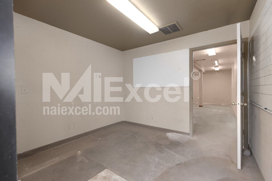 More Photos Of 620 N 1100 E, St George Warehouse For Lease