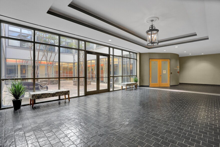 More Photos Of 756-765 Ridge Lake Blvd, Memphis Medical For Lease