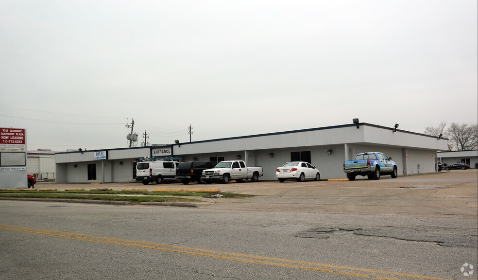 More Photos Of 5325 Glenmont Dr, Houston Light Distribution For Lease