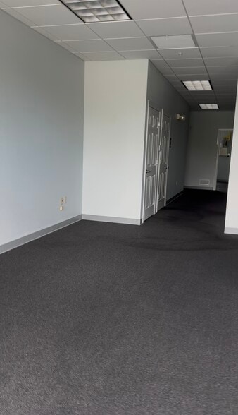 More Photos Of 5310 Clark Rd, Sarasota Medical For Lease
