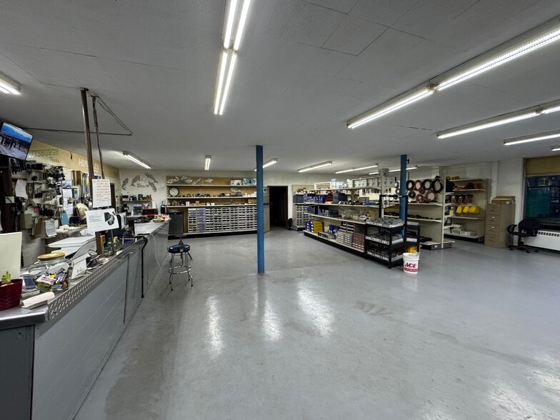 More Photos Of 308 Shelikof St, Kodiak Industrial For Sale
