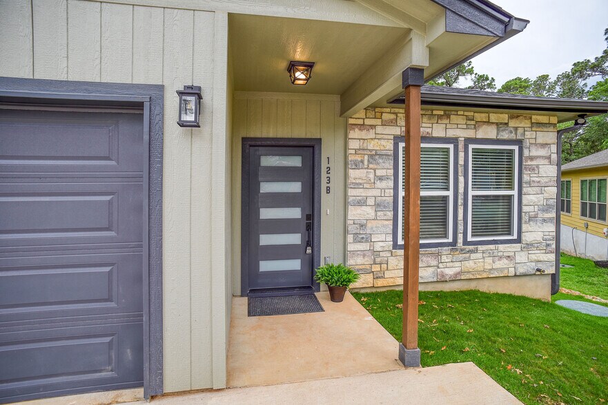 More Photos Of , Bastrop Specialty For Sale