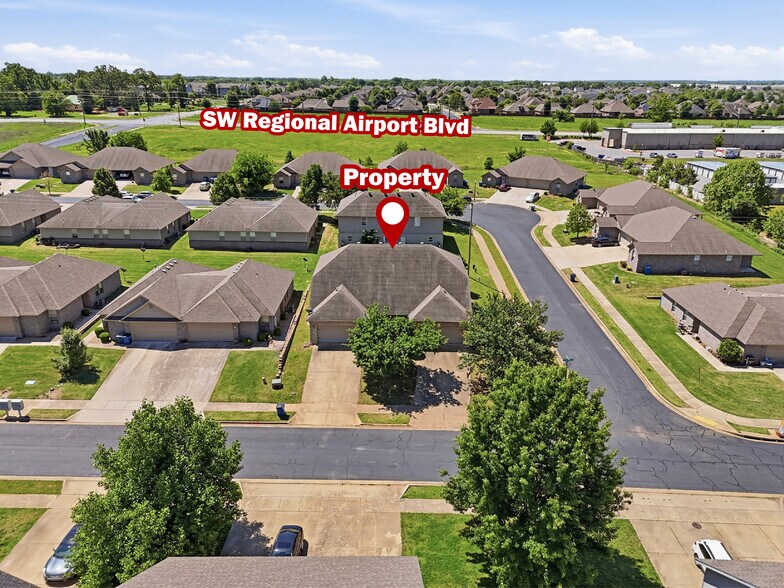 More Photos Of 3403 SW Deerfield Blvd, Bentonville Multifamily For Sale