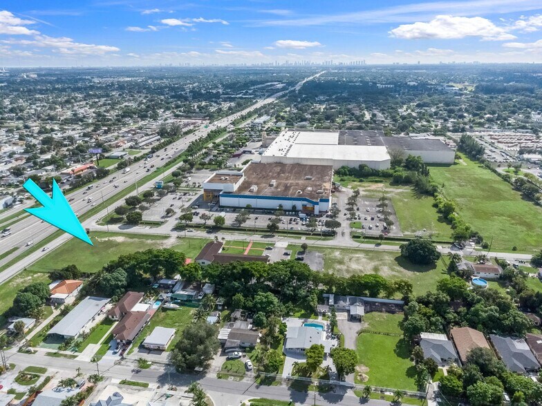 More Photos Of 16600 NW 44th Ct, Opa Locka Land For Lease