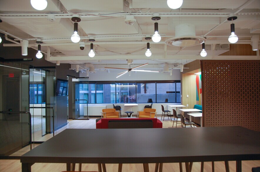 More Photos Of 11 DuPont Cir NW, Washington Office For Lease