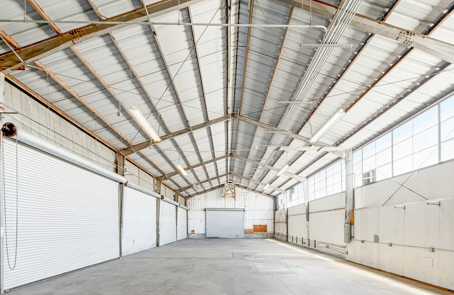 More Photos Of 1401 Illinois St, San Francisco Warehouse For Lease