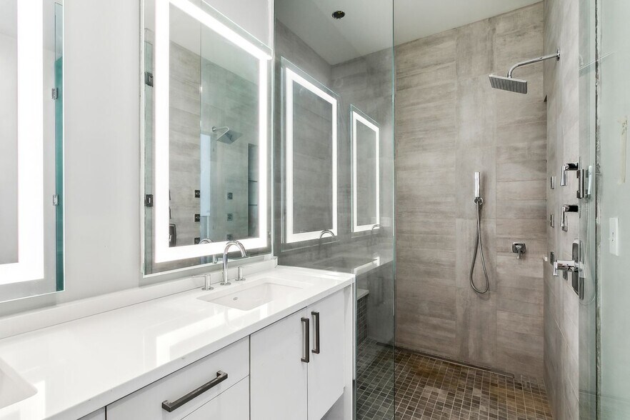 More Photos Of 535-537 Iberville St, New Orleans Apartments For Sale