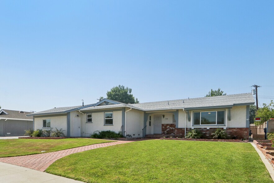 More Photos Of 17148 Stare St, Northridge Apartments For Sale