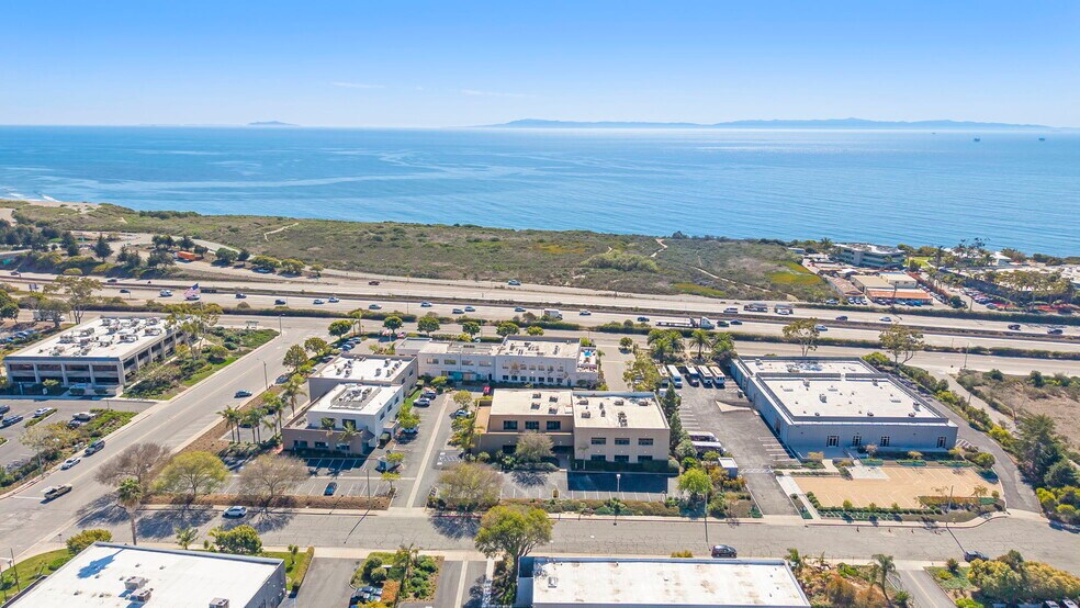 More Photos Of 6398 Cindy Ln, Carpinteria Office For Sale