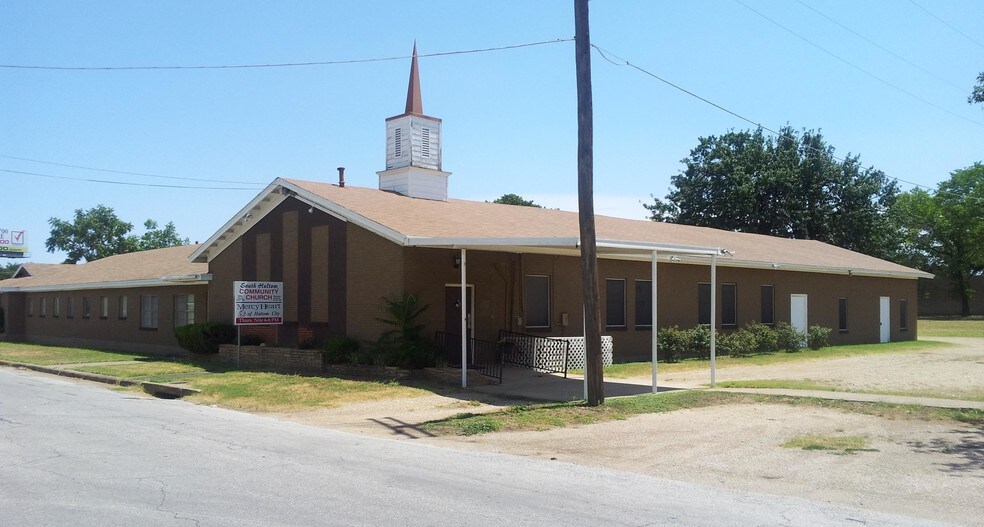 More Photos Of 4600 Wheeler St, Fort Worth Religious Facility For Lease