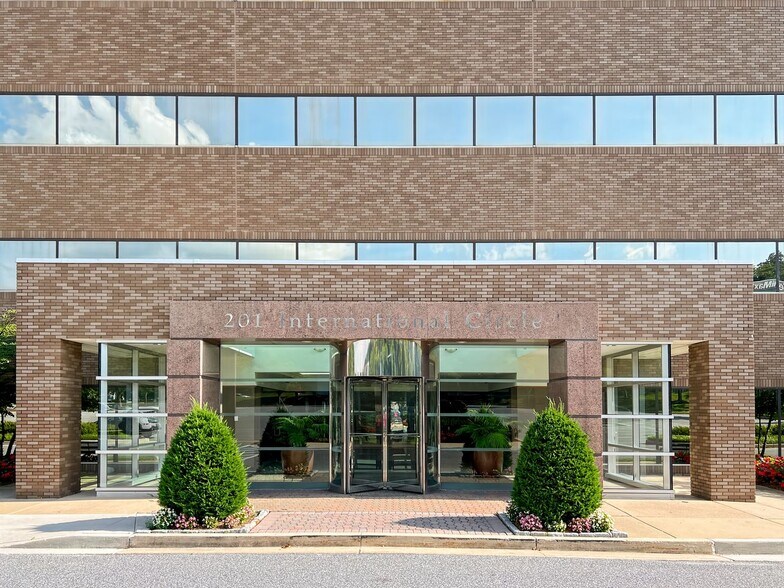 More Photos Of 201 International Cir, Hunt Valley Coworking Space