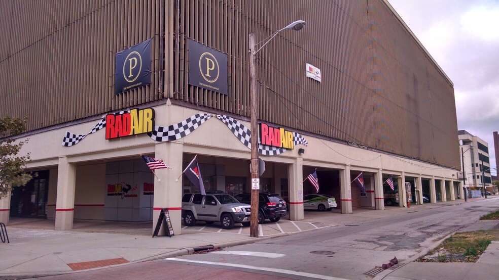 Primary Photo Of 1277 E 12th St, Cleveland Storefront Retail Office For Lease