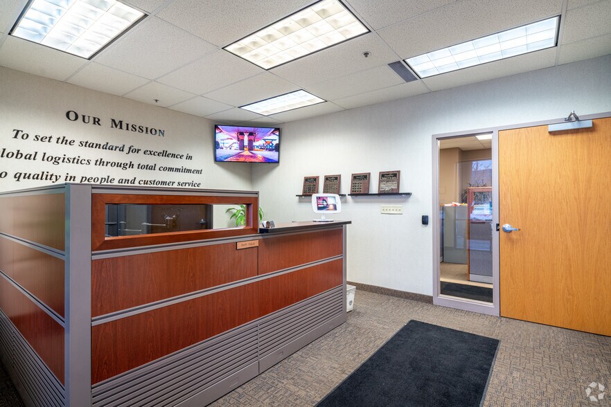 More Photos Of 1245 Trapp Rd, Eagan Distribution For Lease