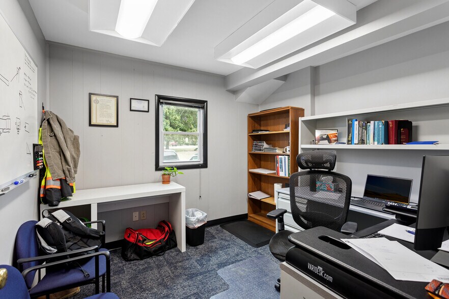 More Photos Of 2817 Erica Pl, Nashville Office For Sale
