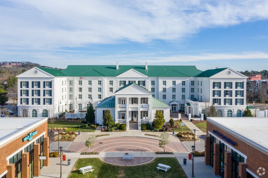 More Photos Of 7003 Chadwick Dr, Brentwood Unknown For Lease