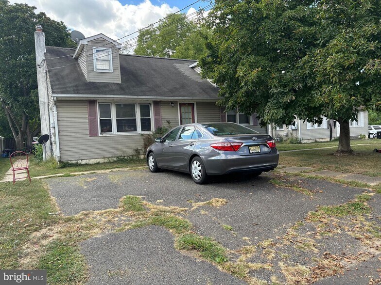 More Photos Of 42 Oak Ave, Blackwood Apartments For Sale