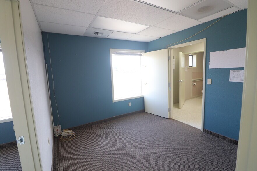 More Photos Of 39141 Pocahontas, Baker City Medical For Sale