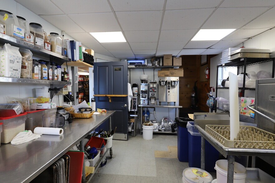 More Photos Of 87 Water St, Woods Hole Storefront Retail Office For Sale