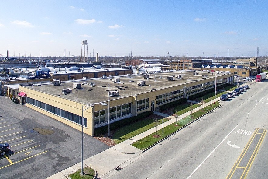 More Photos Of 2600 Washington Blvd, Bellwood Light Manufacturing For Lease