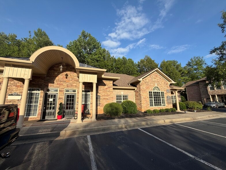 More Photos Of 11795 Northfall Ln, Alpharetta Office For Sale