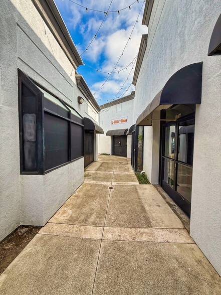 More Photos Of 9902-9978 Bolsa Ave, Westminster Unknown For Lease