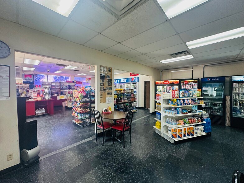 More Photos Of 415 Cornell Ave, Lovelock Service Station For Sale