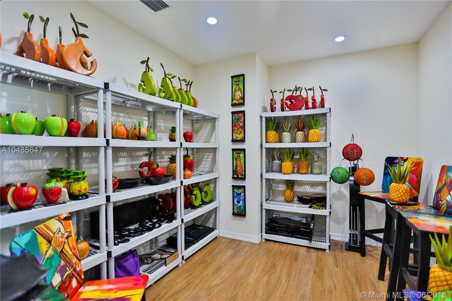 More Photos Of 14200-14238 SW 136th St, Miami Light Manufacturing For Sale