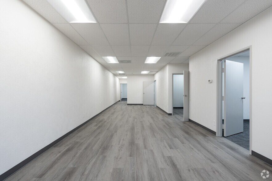 More Photos Of 754 Port America Pl, Grapevine Unknown For Lease