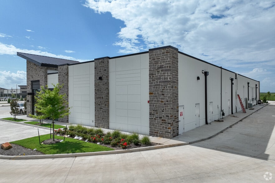 More Photos Of 29911 Jordan Crossing Blvd, Katy Unknown For Lease