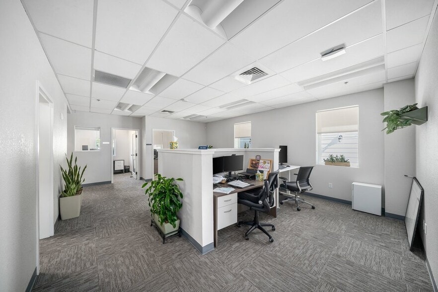 More Photos Of 1222-1224 Vine St, Paso Robles Office Residential For Sale
