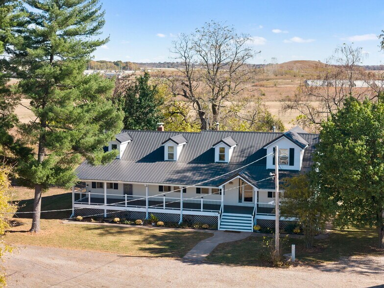 More Photos Of 29560 Reames Ln, Jonesburg Industrial For Sale