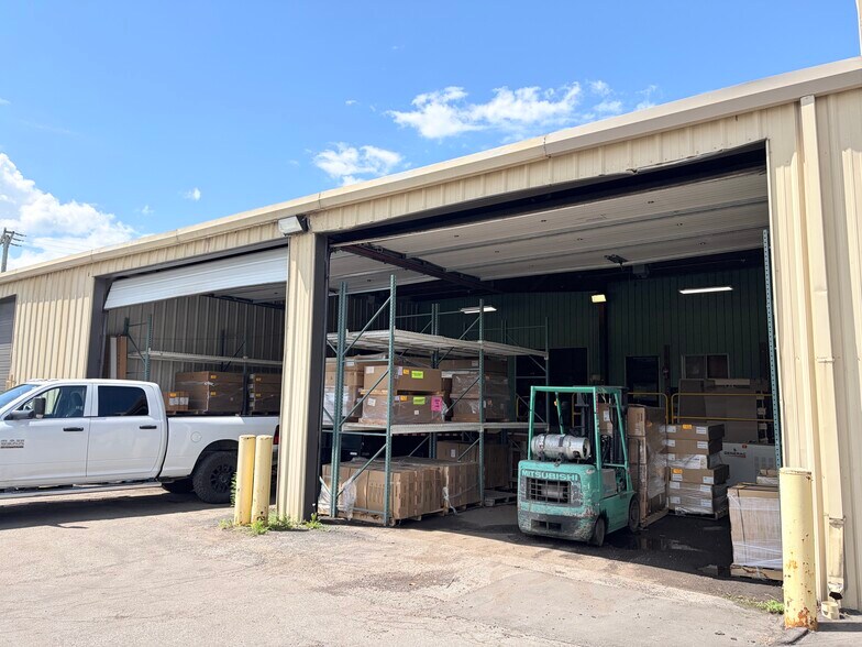 More Photos Of 200 E 2nd St, Rochester Freestanding For Lease