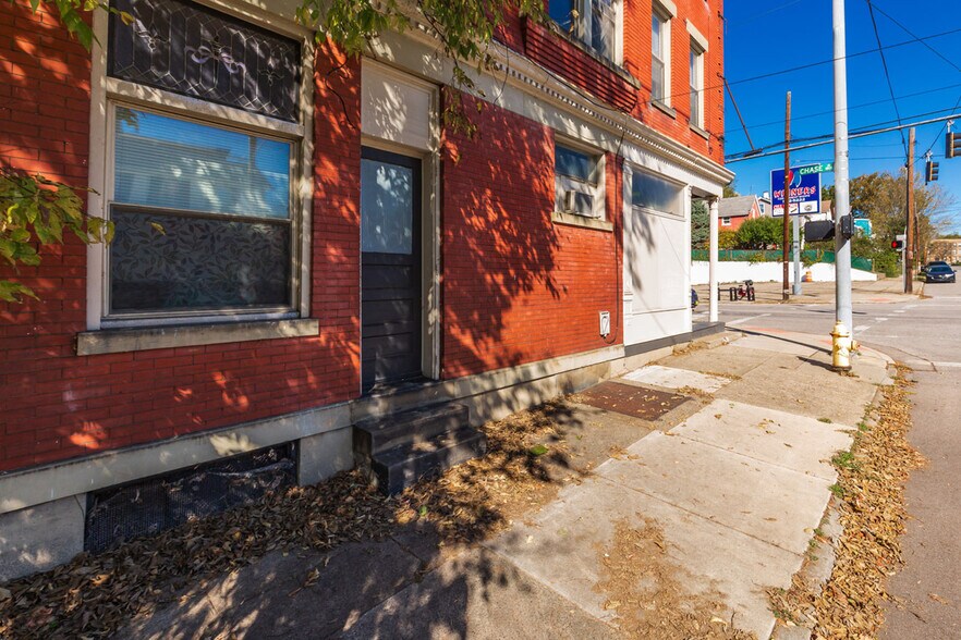 More Photos Of 1801 Chase Ave, Cincinnati Apartments For Sale