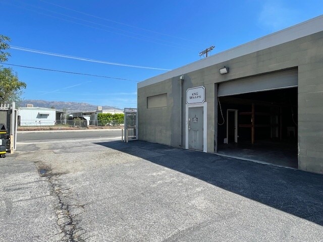 More Photos Of 20620-20622 Superior St, Chatsworth Warehouse For Lease