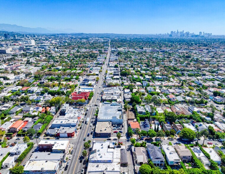 More Photos Of 7500-7516 Melrose Ave, Los Angeles Freestanding For Sale