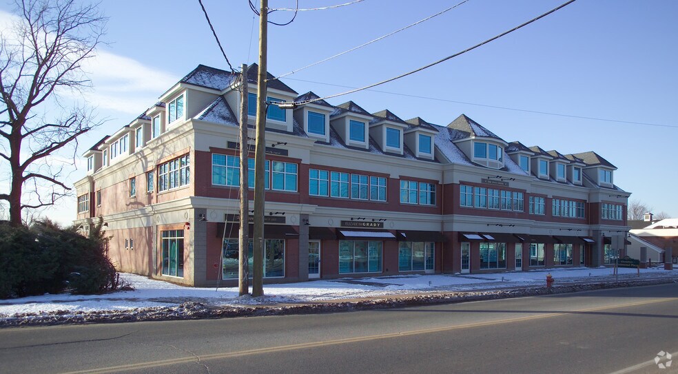 More Photos Of 124 Hebron Ave, Glastonbury Office For Lease