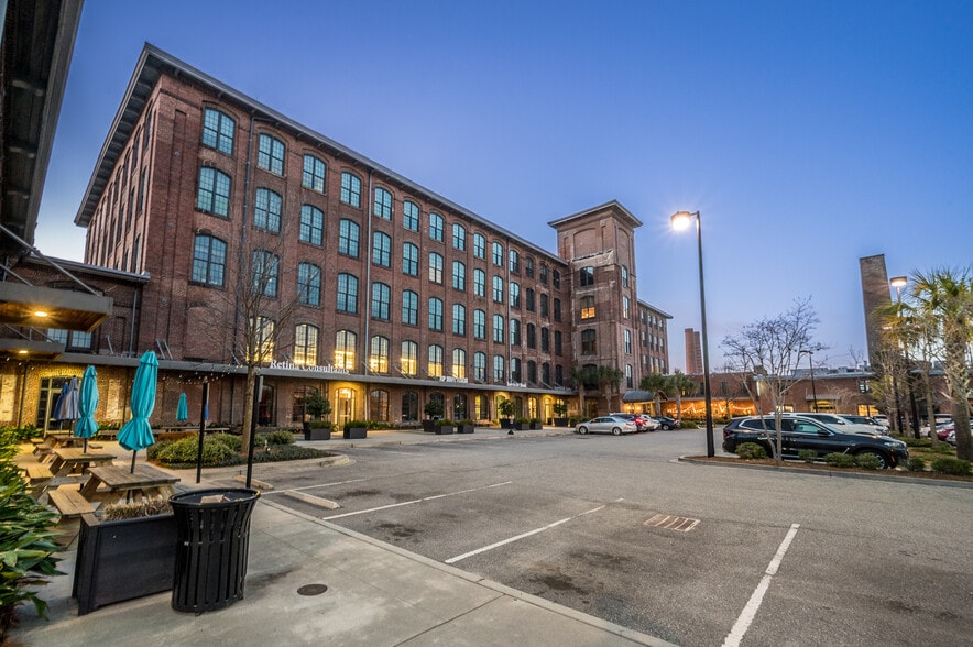 More Photos Of 701 E Bay St, Charleston Office Residential For Lease