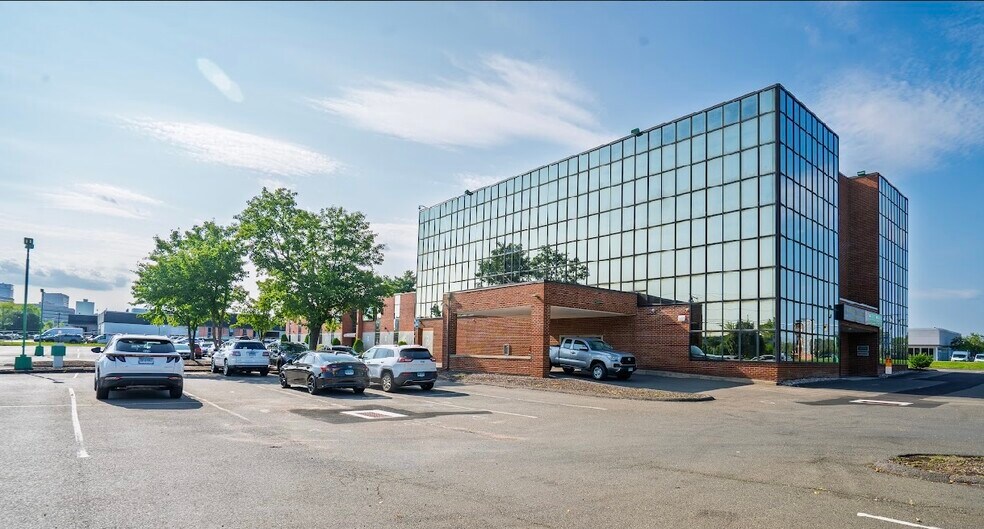 More Photos Of 477 Connecticut Blvd, East Hartford Medical For Lease