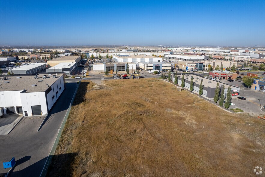 More Photos Of 10906 50th St SE, Calgary Land For Lease