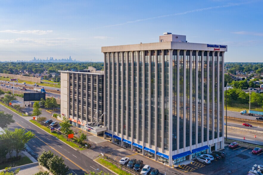 More Photos Of 8101 W Higgins Rd, Chicago Hotel For Lease