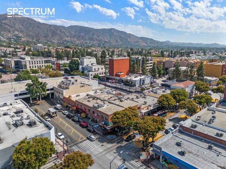 More Photos Of 130-140 N San Fernando Blvd, Burbank Storefront For Sale