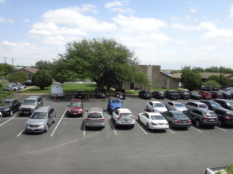 More Photos Of 13740 Research Blvd, Austin Office For Lease