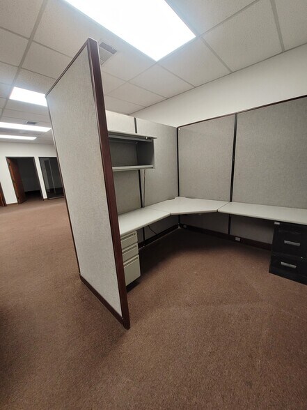 More Photos Of 2245 Royal Ln, Dallas Warehouse For Lease