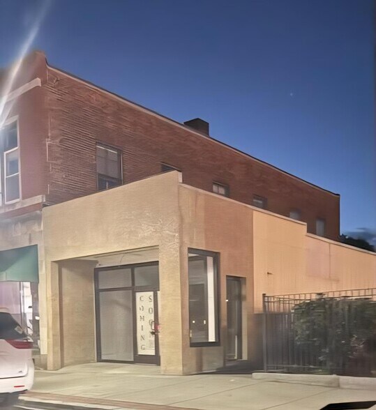 Primary Photo Of 649 Main St, Waltham Storefront For Sale