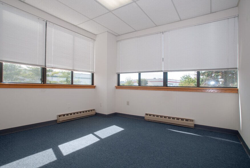More Photos Of 955 Horsham Rd, Horsham Township Office For Lease