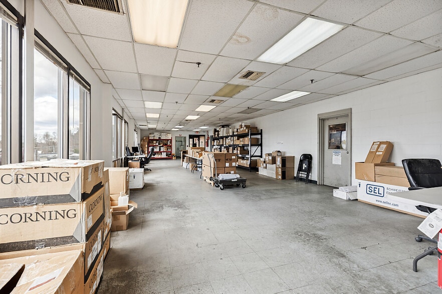 More Photos Of 60 Darin Dr, Augusta Service For Lease