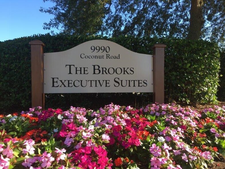 More Photos Of 9990 Coconut Rd, Estero Medical For Lease